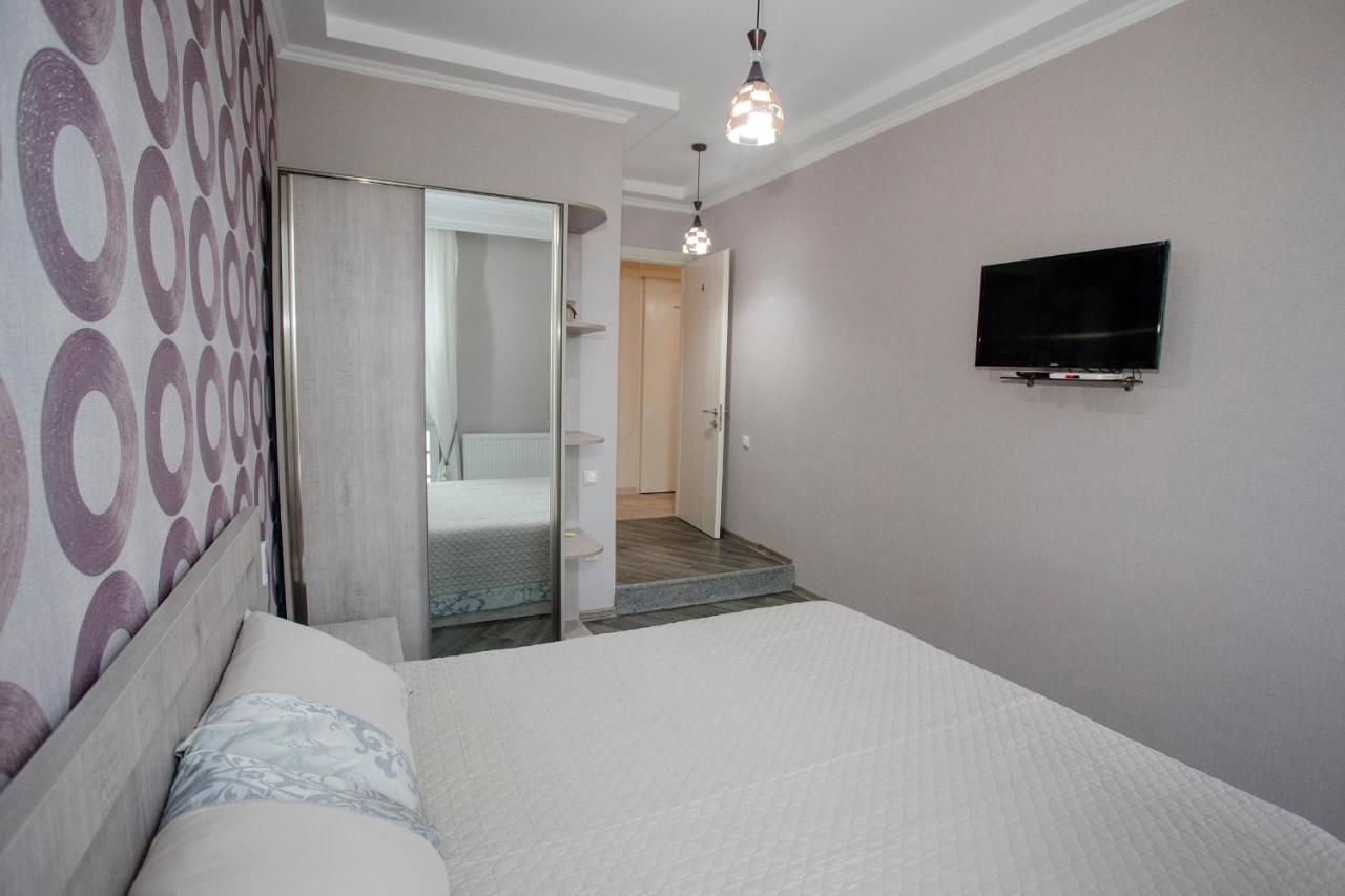 Мини-отель 5 Rooms Батуми-18