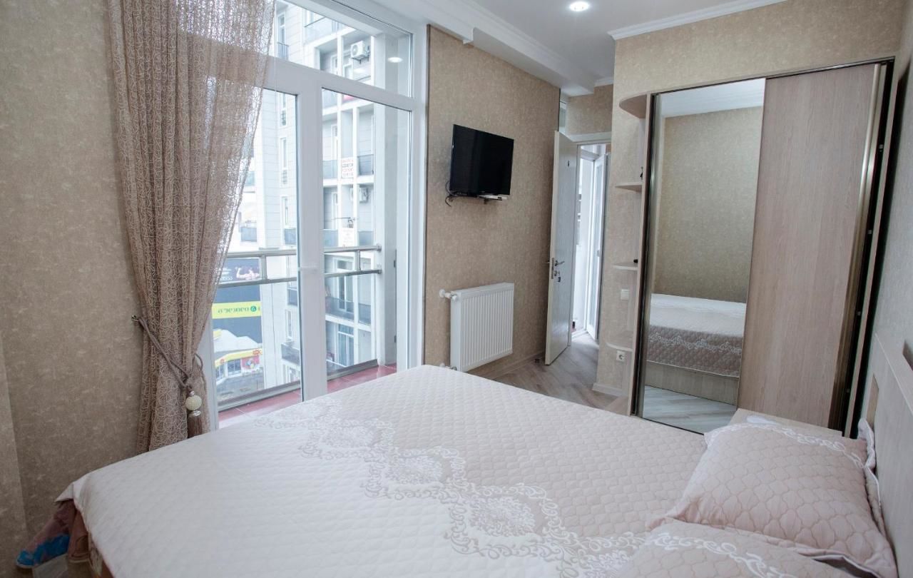 Мини-отель 5 Rooms Батуми-20