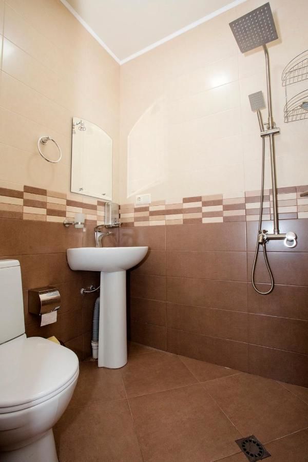 Мини-отель 5 Rooms Батуми-42