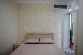 Мини-отель 5 Rooms Батуми Небольшой двухместный номер с 1 кроватью-5