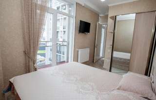 Мини-отель 5 Rooms Батуми Бюджетный двухместный номер с 1 кроватью-21