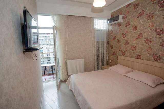 Мини-отель 5 Rooms Батуми-24
