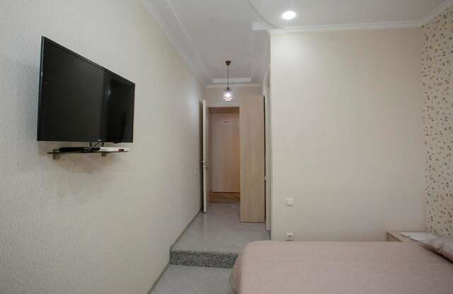 Мини-отель 5 Rooms Батуми-26