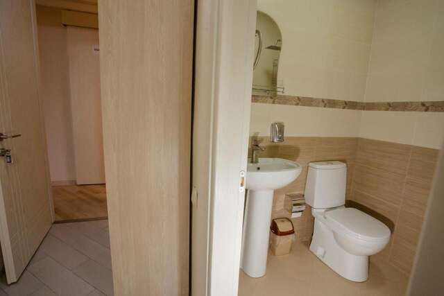 Мини-отель 5 Rooms Батуми-40