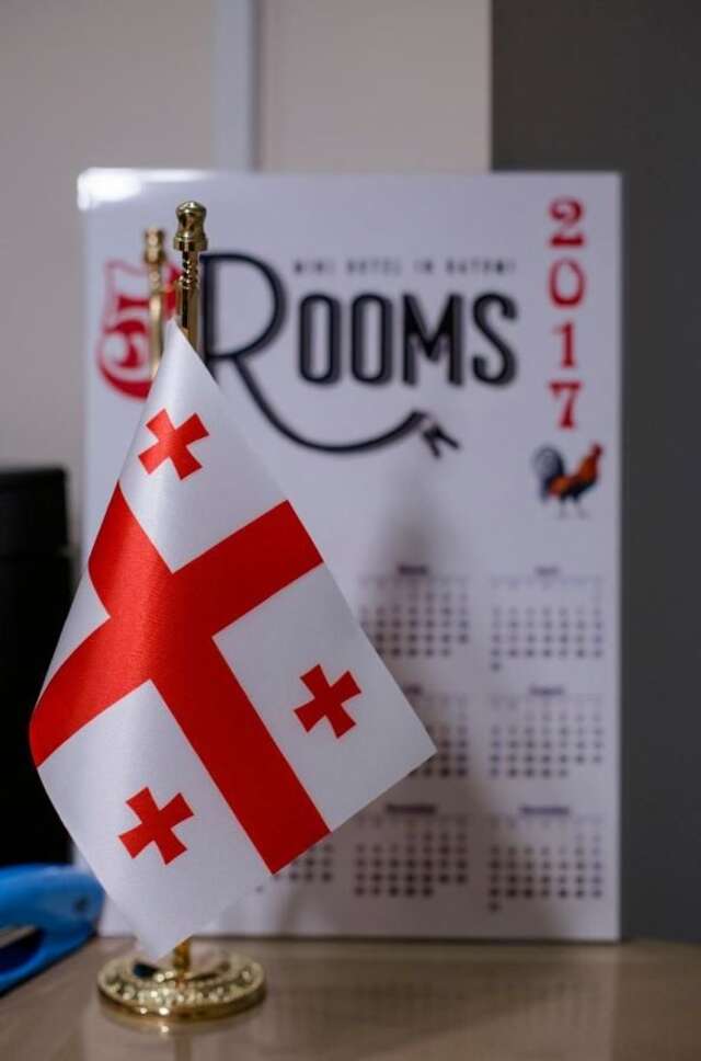 Мини-отель 5 Rooms Батуми-8